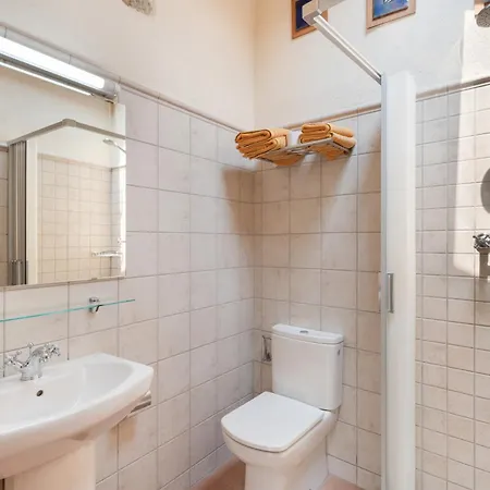 Rocosa Sant Iscle De Vallalta