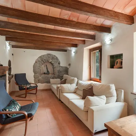 Rocosa Country house Sant Iscle De Vallalta